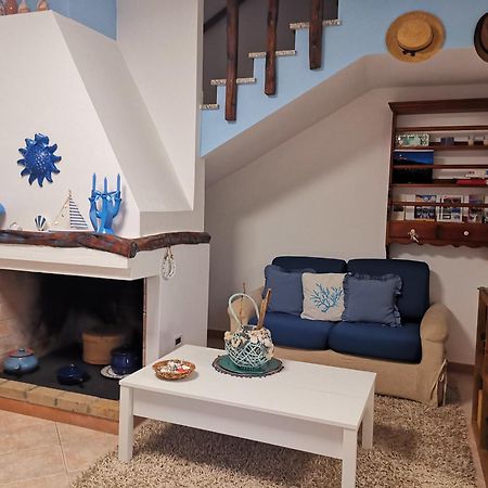 Casa Vacanze Richi&Michi Chia Villa ภายนอก รูปภาพ
